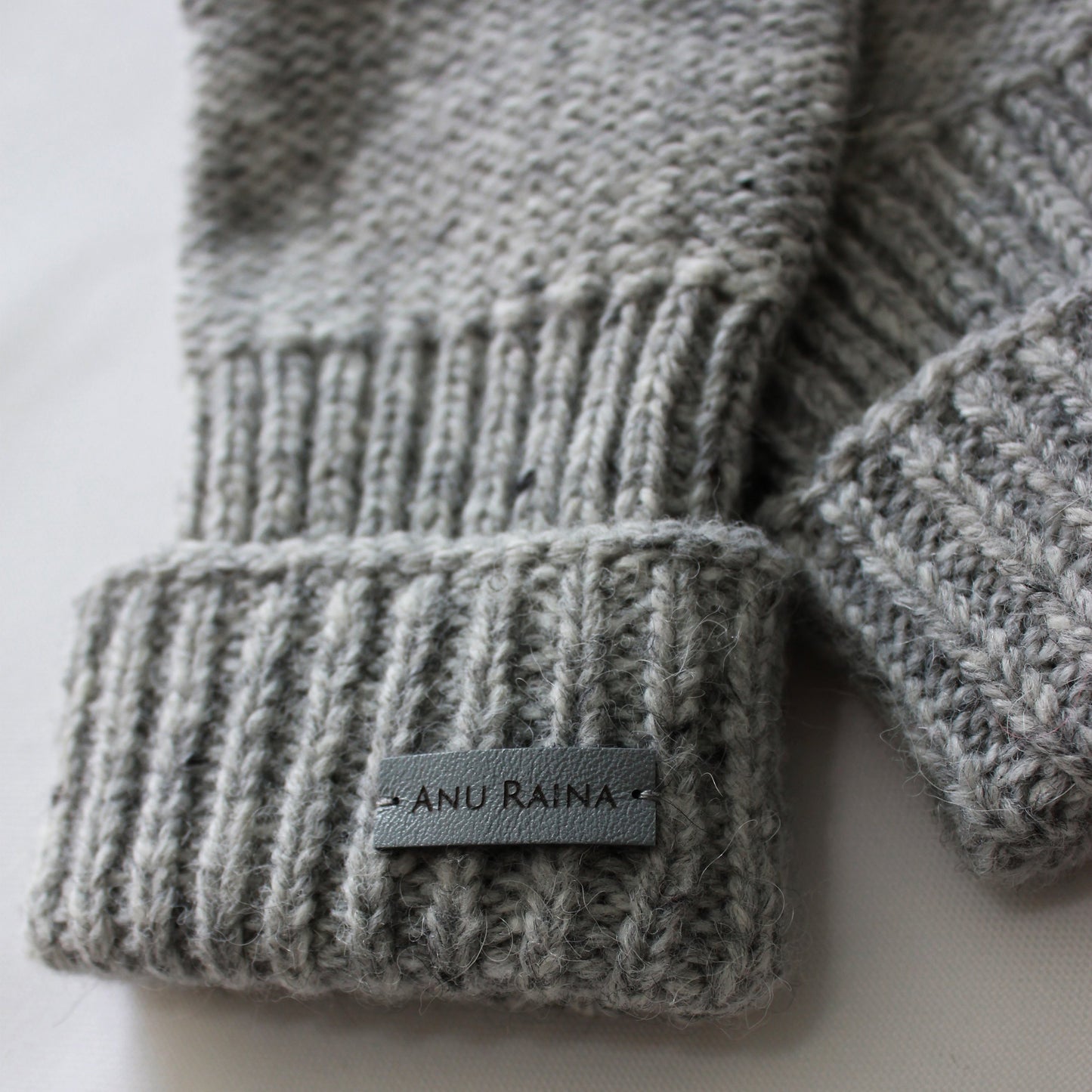 Nuage Mitten