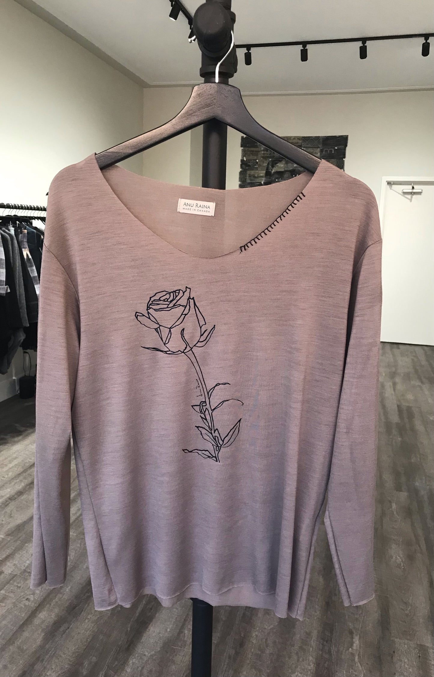 Merino Rose T